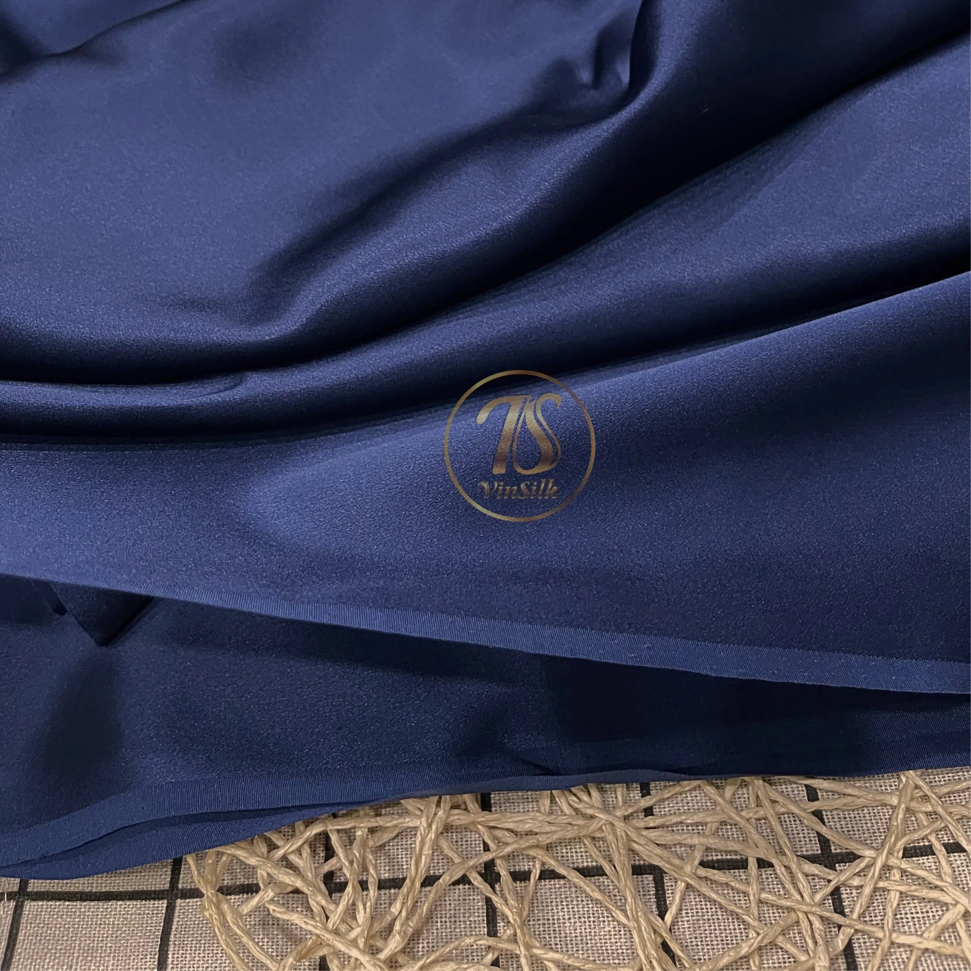 100% PURE MULBERRY SILK fabric by the yard – Satin silk fabric – 19mm - Organic fiber - Wedding dress - Gift for women - Personalized gift - Dark blue satin