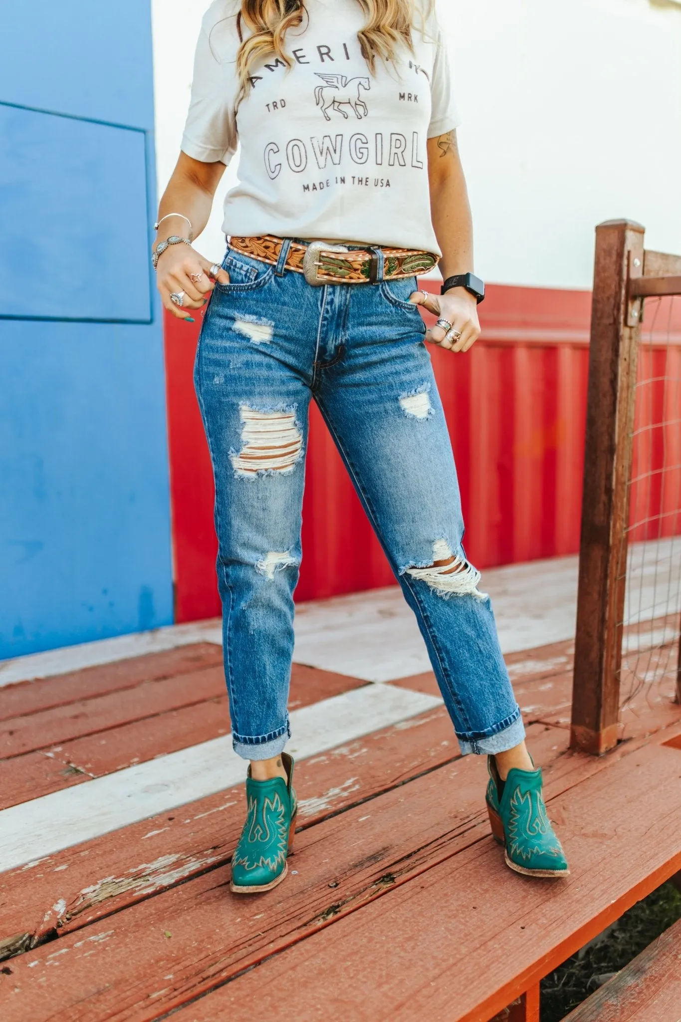 Distressed Cropped Straight Leg Jeans