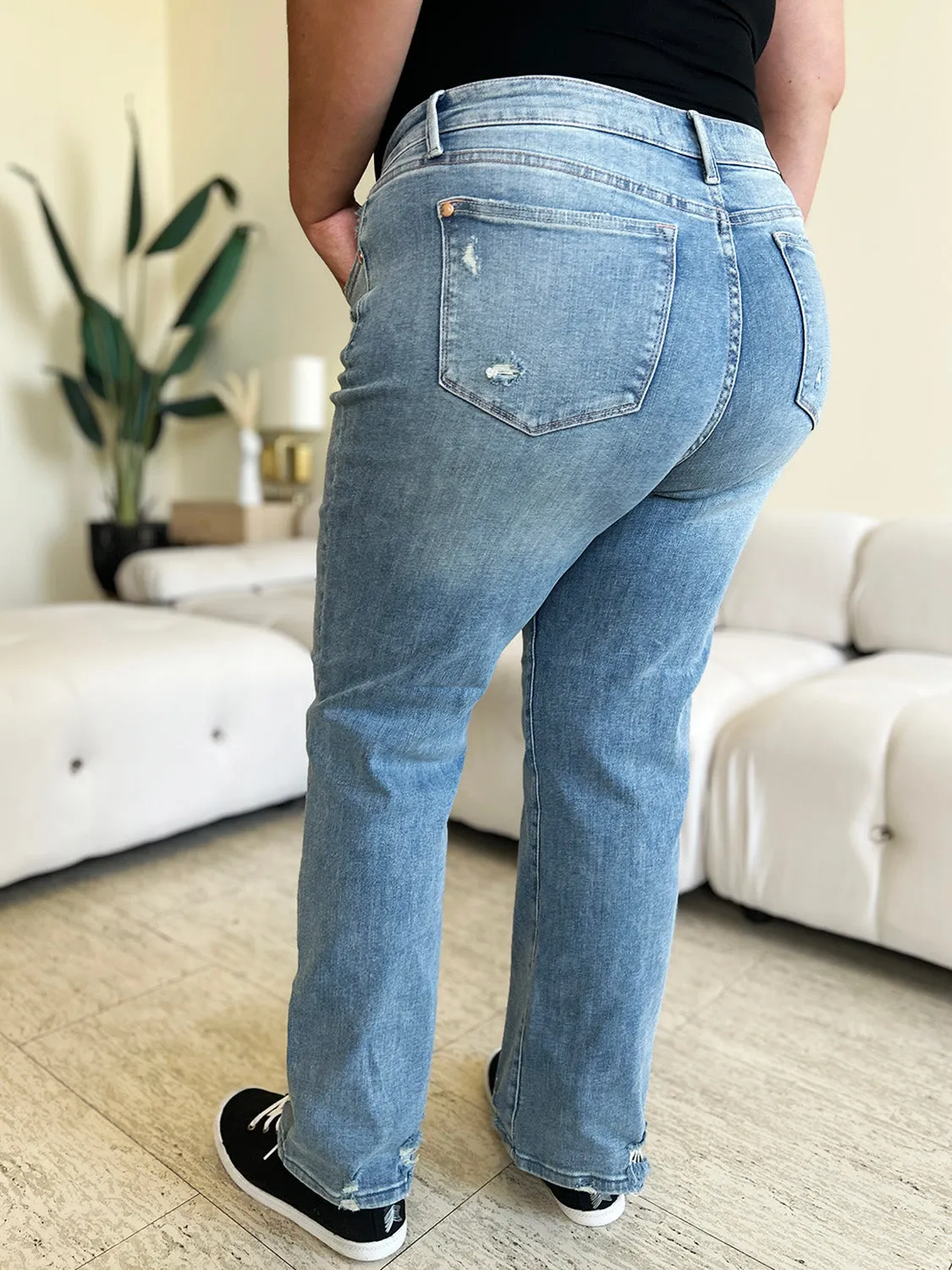 Judy Blue Mid Rise Distressed Straight Jeans [Online Exclusive]